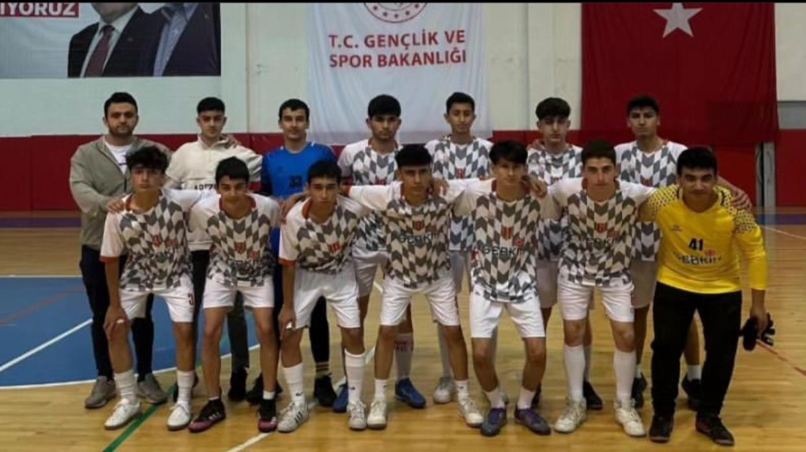 Futsal B Takımımızın İlçe İkinciliği